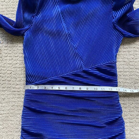 Saylor Margie Metallic Blue Plisse Long Sleeve Mini Dress Size XS - Picture 11 of 11